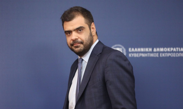 Μετρώντας αντιδράσεις για την άρση μονιμότητας στο Δημόσιο