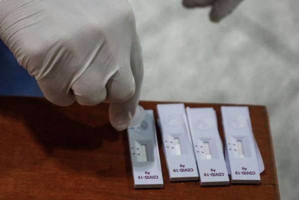 ΕΟΔΥ: Πού θα γίνονται δωρεάν rapid test τη Δευτέρα (10/1)