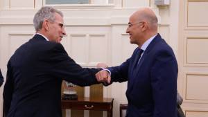 Συνάντηση Δένδια - Πάιατ με επίκεντρο την τουρκική παραβατικότητα