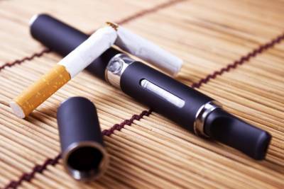 Τα ηλεκτρονικά τσιγάρα αυξάνουν τον κίνδυνο κατάγματος και οστεοπόρωσης