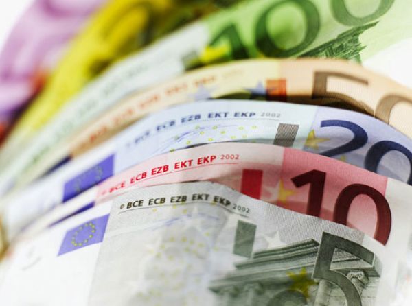 Αντληση μόλις 390 εκατ. ευρώ από επανέκδοση 20ετούς ομολόγου - Έρχονται έντοκα γραμμάτια