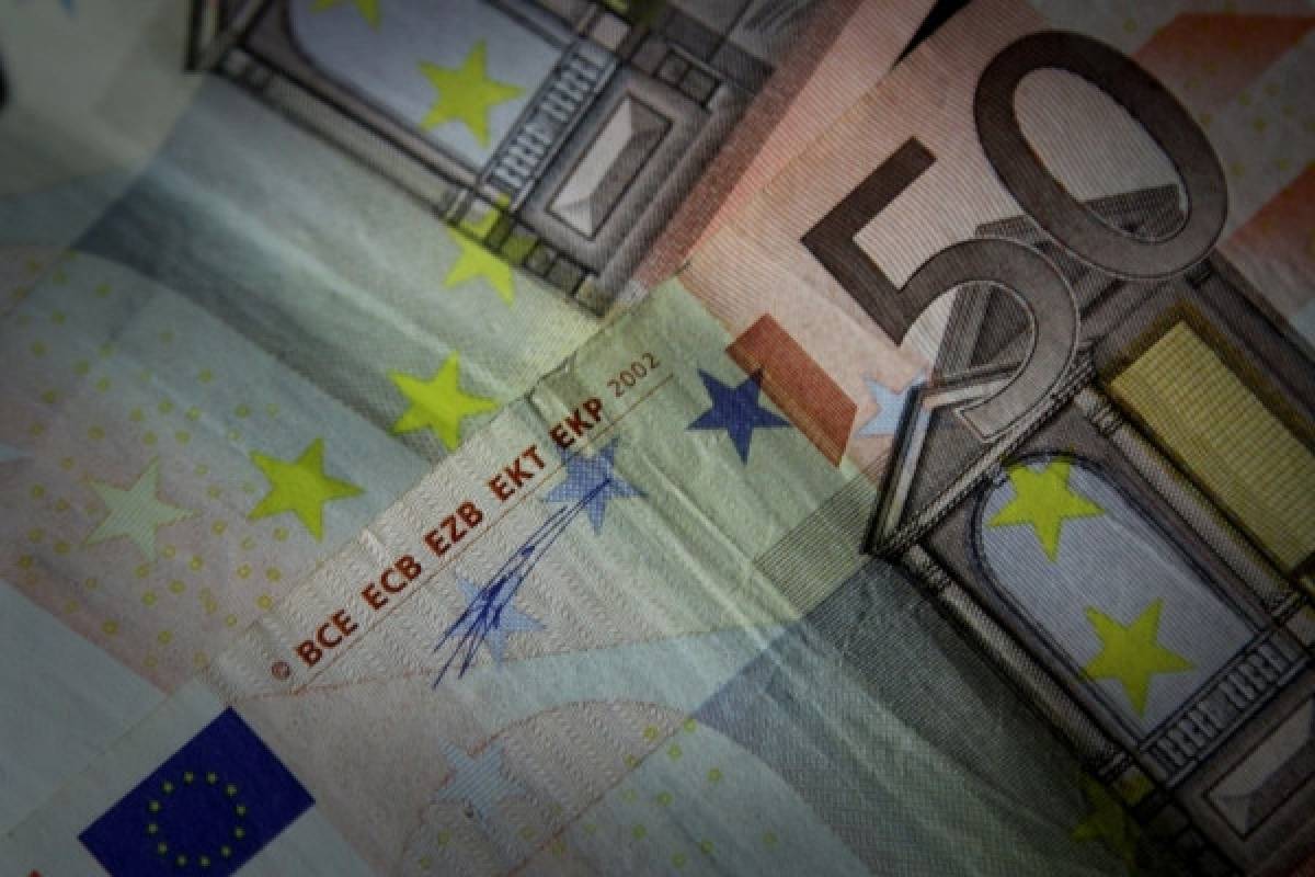 Στα 1.170,73€ και 404,50€ οι μέσοι μισθοί πλήρους- μερικής απασχόλησης