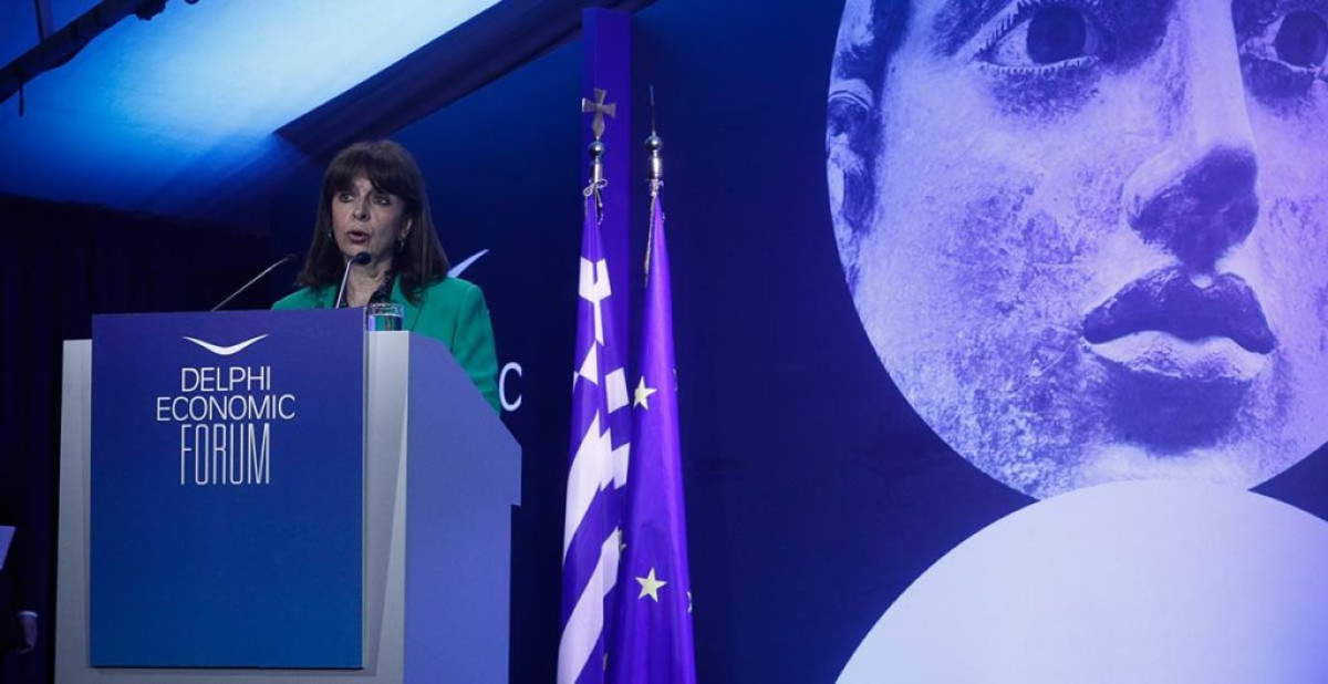Σακελλαροπούλου-Delphi Economic Forum: Η Ελλάδα ατενίζει το μέλλον με αισιοδοξία