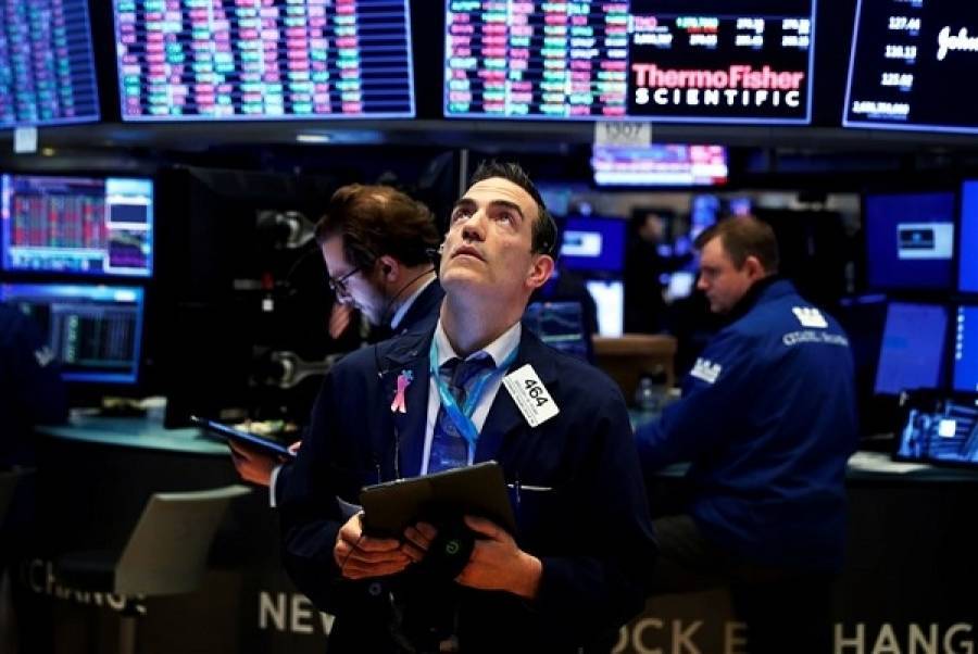 Νευρικότητα και μεικτά πρόσημα στη Wall Street