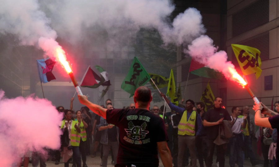 Νέες μαζικές κινητοποιήσεις στη Γαλλία στις 2 Οκτωβρίου