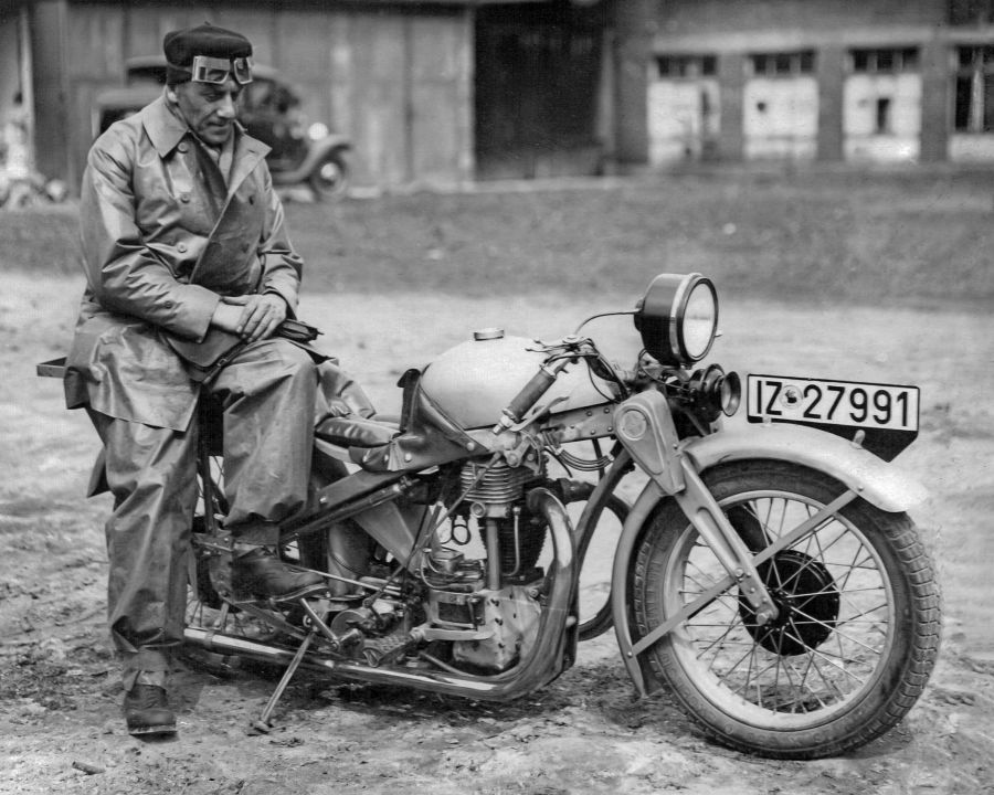 Ο Πατέρας του Opel Motoclub: 150 Χρόνια από τη Γέννηση του Ernst Neumann