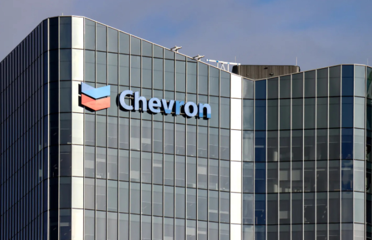 Chevron: Μερική επανεκκίνηση μονάδων στο διυλιστήριο Ελ Σεγκούντο μετά την πυρκαγιά