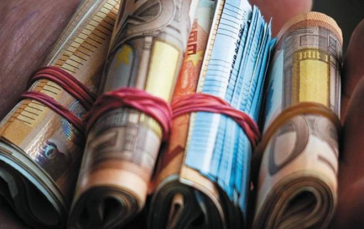 Ενώπιον αποφάσεων η κυβέρνηση για κοινωνικό μέρισμα και φορολογικό
