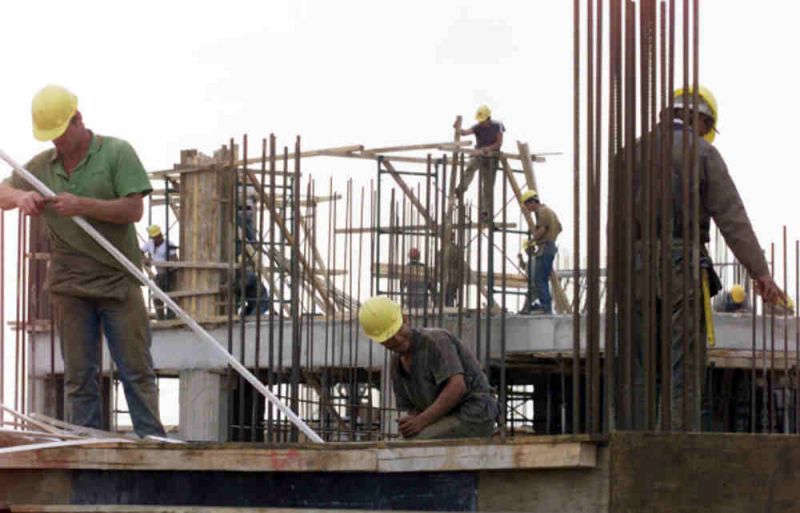 ΗΠΑ: Πτώση 0,4% στις κατασκευαστικές δαπάνες