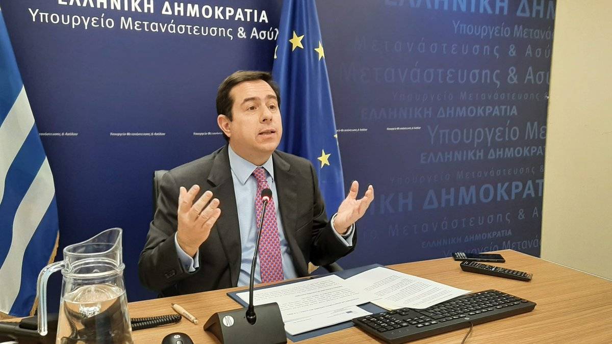 Μηταράκης: Χαμηλός ρυθμός αφίξεων στα νησιά για έναν ακόμη μήνα