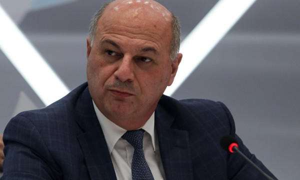Τσιάρας: Πως θα κινηθεί η Ελλάδα μετά τους δασμούς