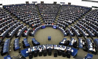 Ευρωκοινοβούλιο: Τώρα «ξύπνησε» να ζητήσει απαγόρευση νεοναζιστικών οργανώσεων!