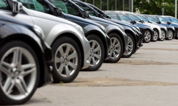 «Άλμα» 355,3% στις πωλήσεις αυτοκινήτων στην Ελλάδα τον Απρίλιο