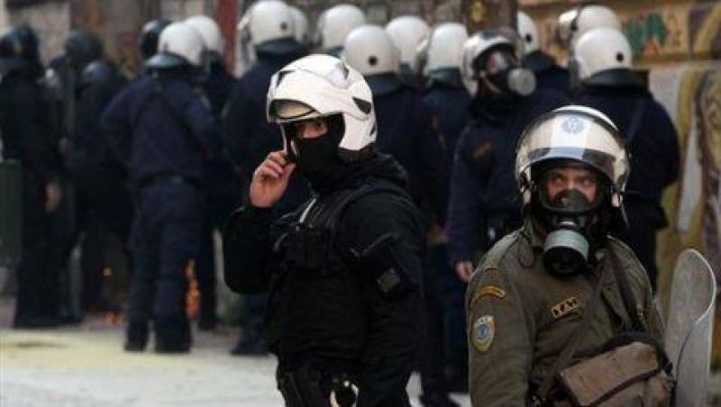 Επέμβαση της Αστυνομίας στο Πολυτεχνείο