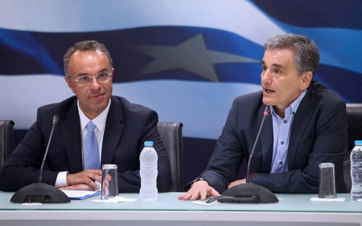 «Πόλεμος» Σταϊκούρα – Τσακαλώτου για την ανάπτυξη