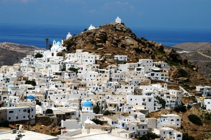 Η Ίος στους 4 κορυφαίους προορισμούς σύμφωνα με τη Vogue