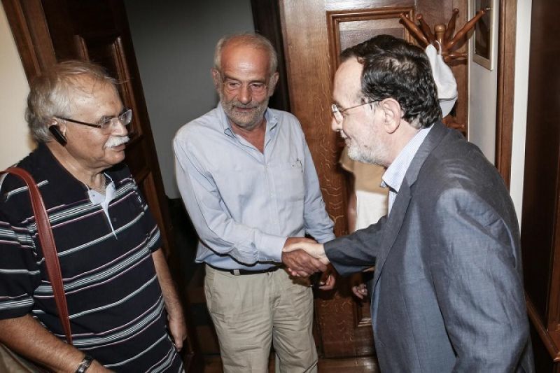 'Εδωσαν τα χέρια Λαφαζάνης-Αλαβάνος - Κοινό μέτωπο κατά του ευρώ