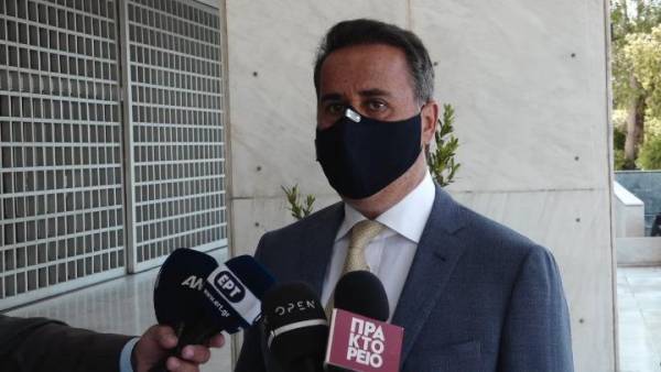 Παπασταύρου: Βάναυση πολιτική δίωξη επειδή ήμουν συνεργάτης του Σαμαρά