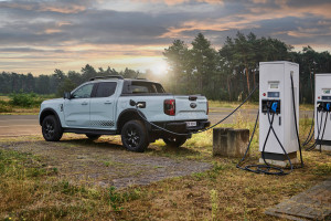 Η Ford προωθεί την αλλαγή επιβραβεύοντας τα «ηλεκτρικά χιλιόμετρα»