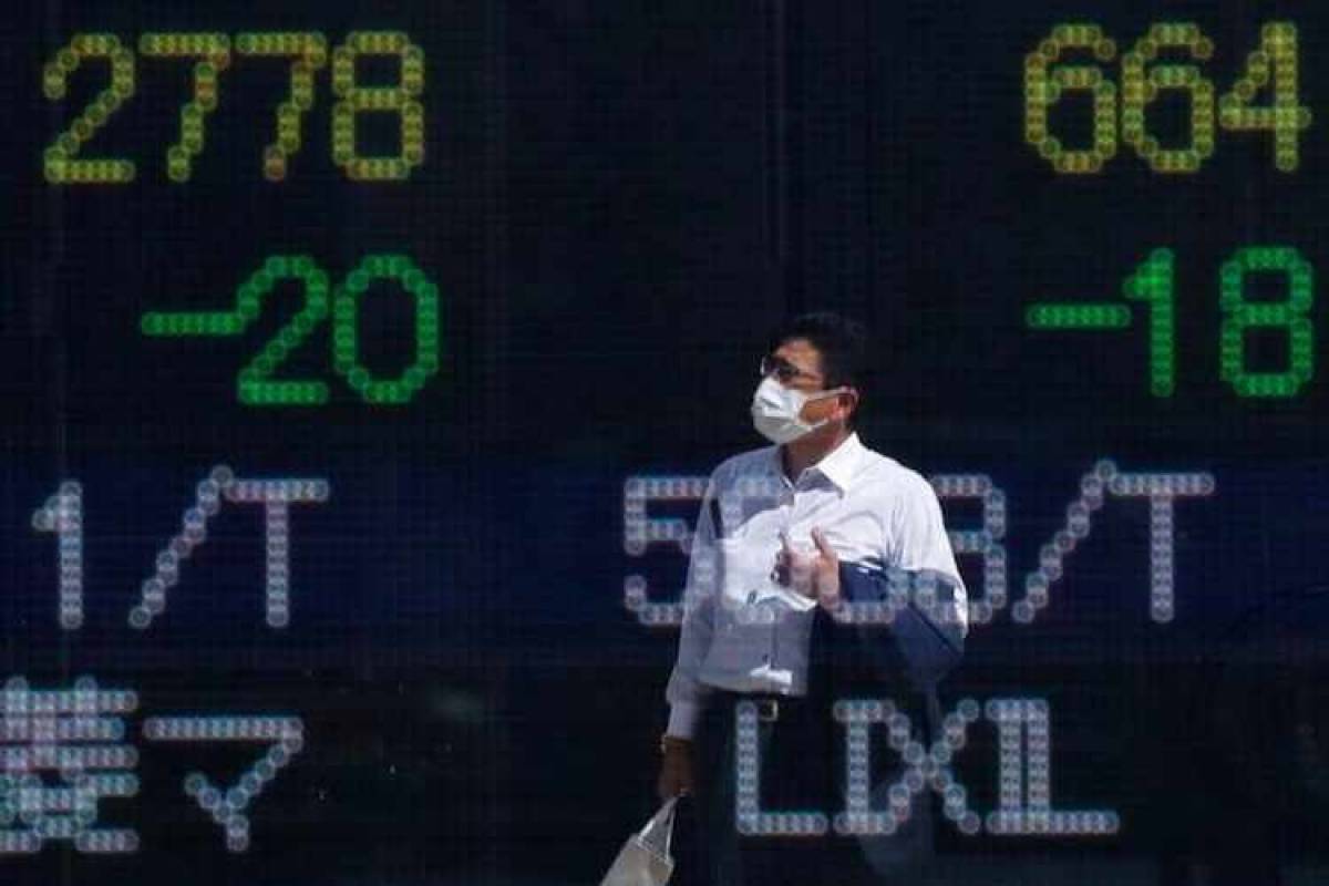 Ο... Πάουελ έφερε ισχυρά κέρδη σε Τόκιο και Χονγκ Κονγκ