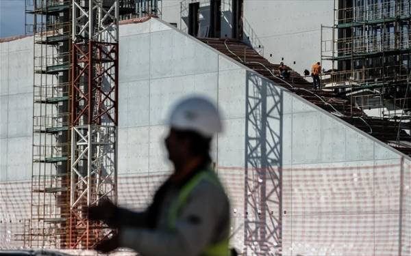 Η Ελλάκτωρ, η Intrakat και η κινητικότητα στις κατασκευές