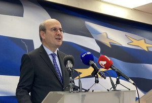 Χατζηδάκης για placement Πειραιώς: Επιτυχία χωρίς προηγούμενο