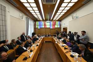 Ανδρουλάκης: Δεν δέχομαι μια τραγωδία να γίνεται reality show - Οι προτάσεις του ΠΑΣΟΚ για την Κρήτη