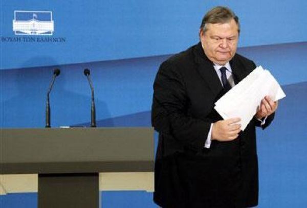Ποιοι λένε στον Βενιζέλο να φύγει