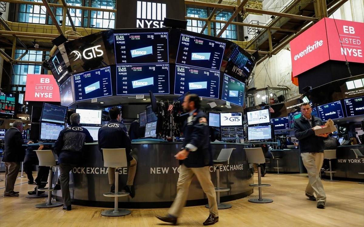 Μικρές απώλειες στο φινάλε της Wall Street