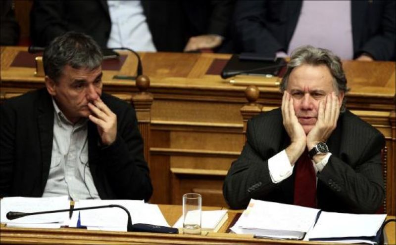 Η Ελλάδα στη «μέγγενη» διαπραγμάτευσης, προσφυγικού και… ΔΝΤ