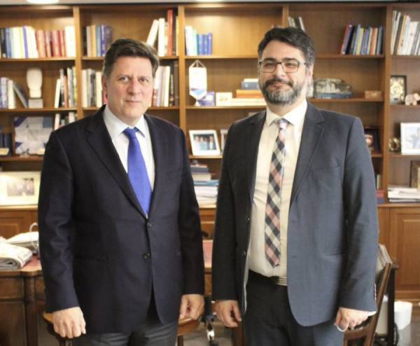 Βαρβιτσιώτης: Θερμά συγχαρητήρια για την αφοσίωση στο καθήκον στον Μ.Ανδρουλάκη