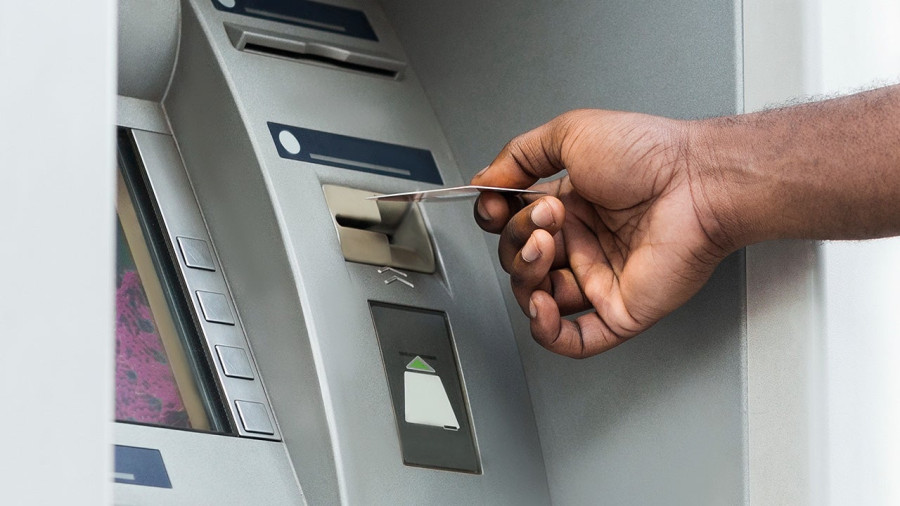 Συνεχίζονται και σήμερα οι πληρωμές από e-ΕΦΚΑ-ΔΥΠΑ-Ποιοι πάνε στα ATM