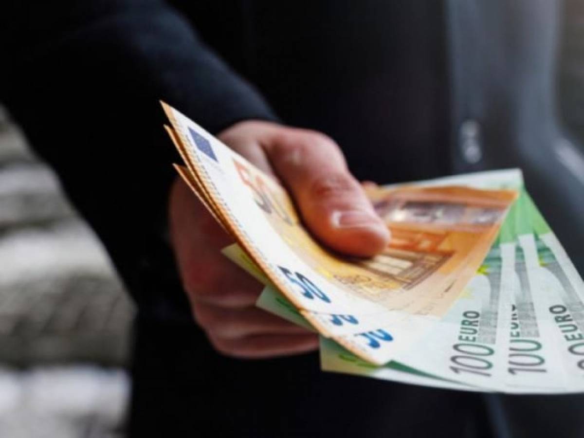 Επίδομα 800 ευρώ: Άνοιξε η πλατφόρμα-Η διαδικασία για την αίτηση