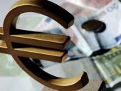 DJ: Η Ευρωζώνη εξετάζει μείωση των επιτοκίων για τα δάνεια που λαμβάνει η Ελλάδα - Στο 0,8%