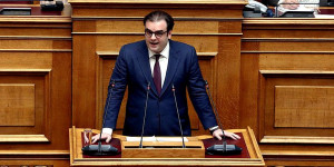 Πιερρακάκης για SAFE: Στρατηγική επιλογή πρώτης γραμμής η ενίσχυση της άμυνας