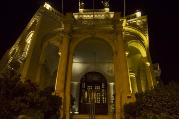 ΔΩΡΕΑΝ: Παρέα στο Μουσείο Κυκλαδικής Τέχνης