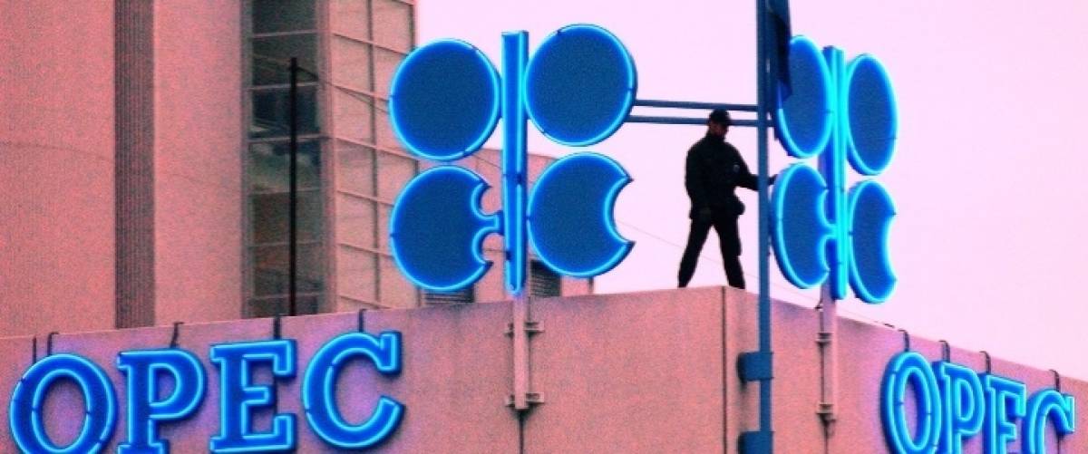 Πετρέλαιο: Επί τα χείρω αναθεώρηση των προβλέψεων από τον ΟΠΕΚ