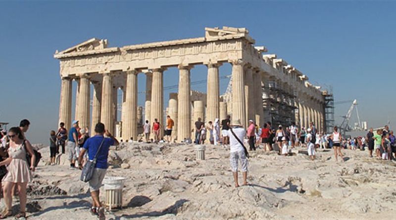 GfK: Αύξηση των κρατήσεων κατά 52% για ελληνικούς προορισμούς το καλοκαίρι του 2014