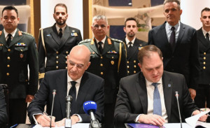 Μνημόνιο Συνεργασίας υπέγραψε το ΥΠΕΘΑ με την ΑΑΔΕ