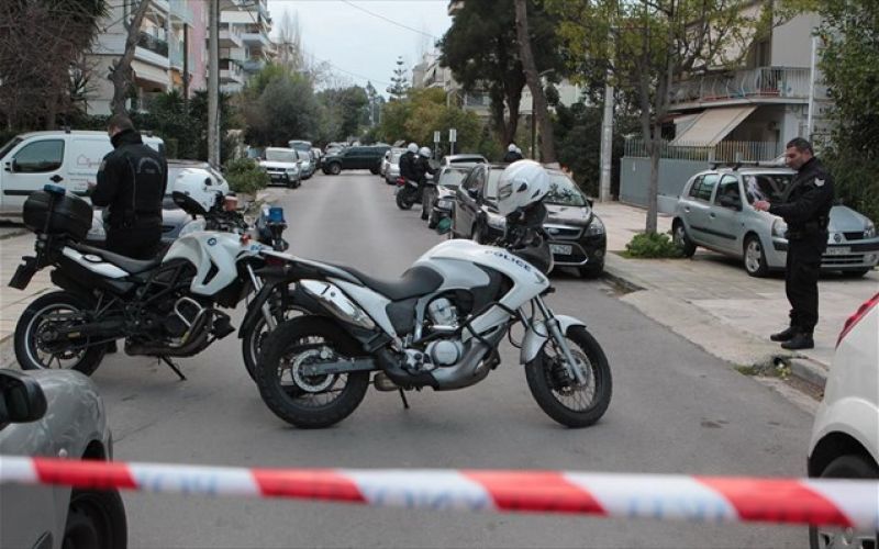 Εξουδετερώθηκε εκρηκτικός μηχανισμός έξω από τη ΔΟΥ Κορυδαλλού