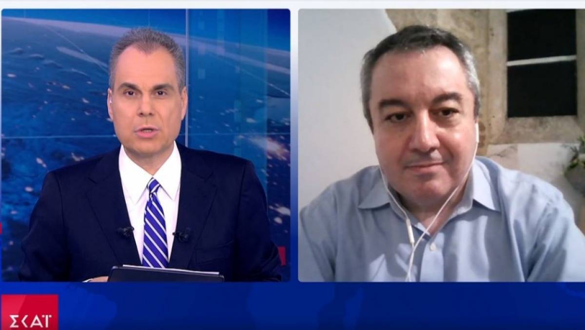 Μόσιαλος: Να πειστούν οι πολίτες ότι τα εμβόλια είναι ασφαλή