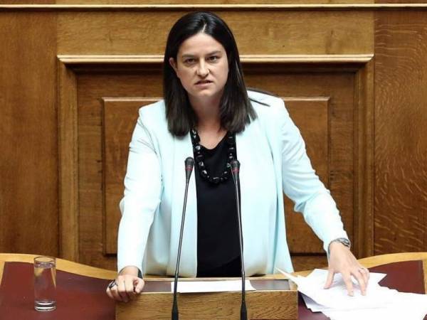 Κεραμέως: Οι έξι άξονες της στρατηγικής του Υπουργείου Παιδείας