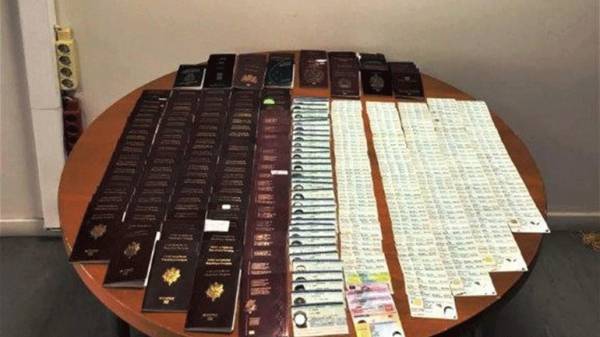 Αεροδρόμιο «Ελ. Βενιζέλος»: Συνέλαβαν γυναίκα με 401 ταξιδιωτικά έγγραφα
