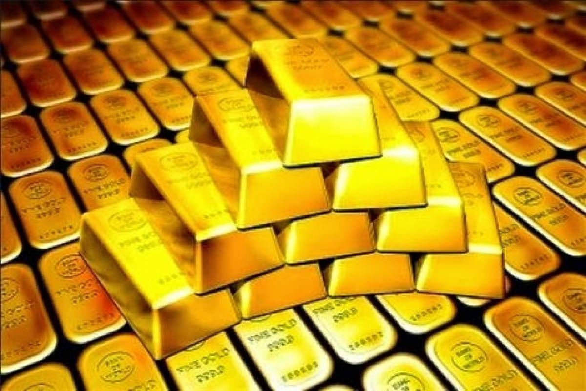 Κάτω από τα 1.300 δολ. έπεσε ο χρυσός