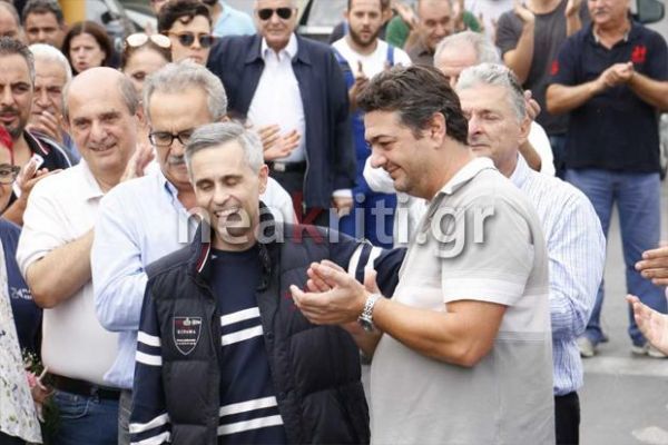 Επέστρεψε στο εργοστάσιό του ο Μιχάλης Λεμπιδάκης (photo &amp; video)