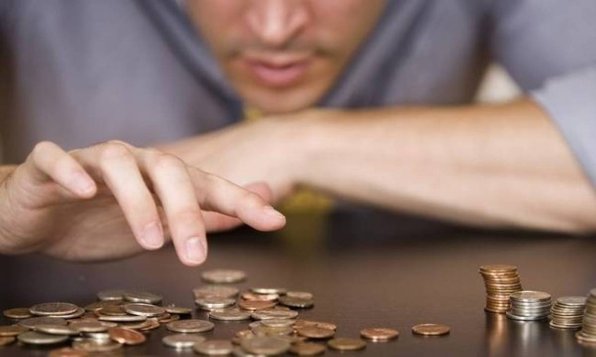 Στα 607 ευρώ ο καθαρός μέσος μισθός των Ελλήνων