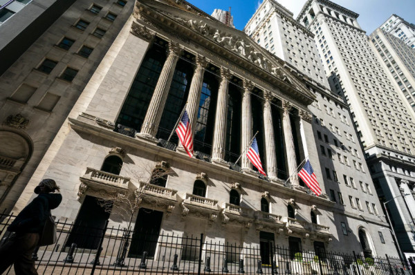 Με το «δεξί» στο β’ εξάμηνο η Wall Street