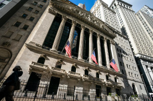 Με το «δεξί» στο β’ εξάμηνο η Wall Street