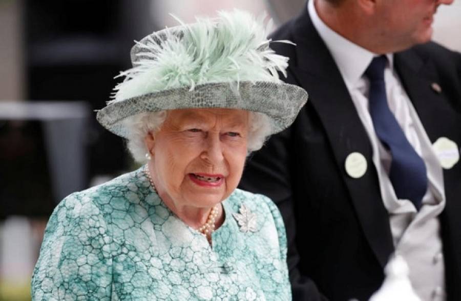 Βρετανία: «Πράσινο φως» από τη Βασίλισσα για αναστολή του Κοινοβουλίου