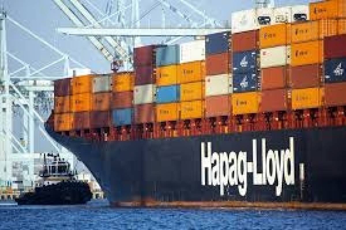 Σε περικοπές εξόδων προβαίνει η Hapag-Lloyd